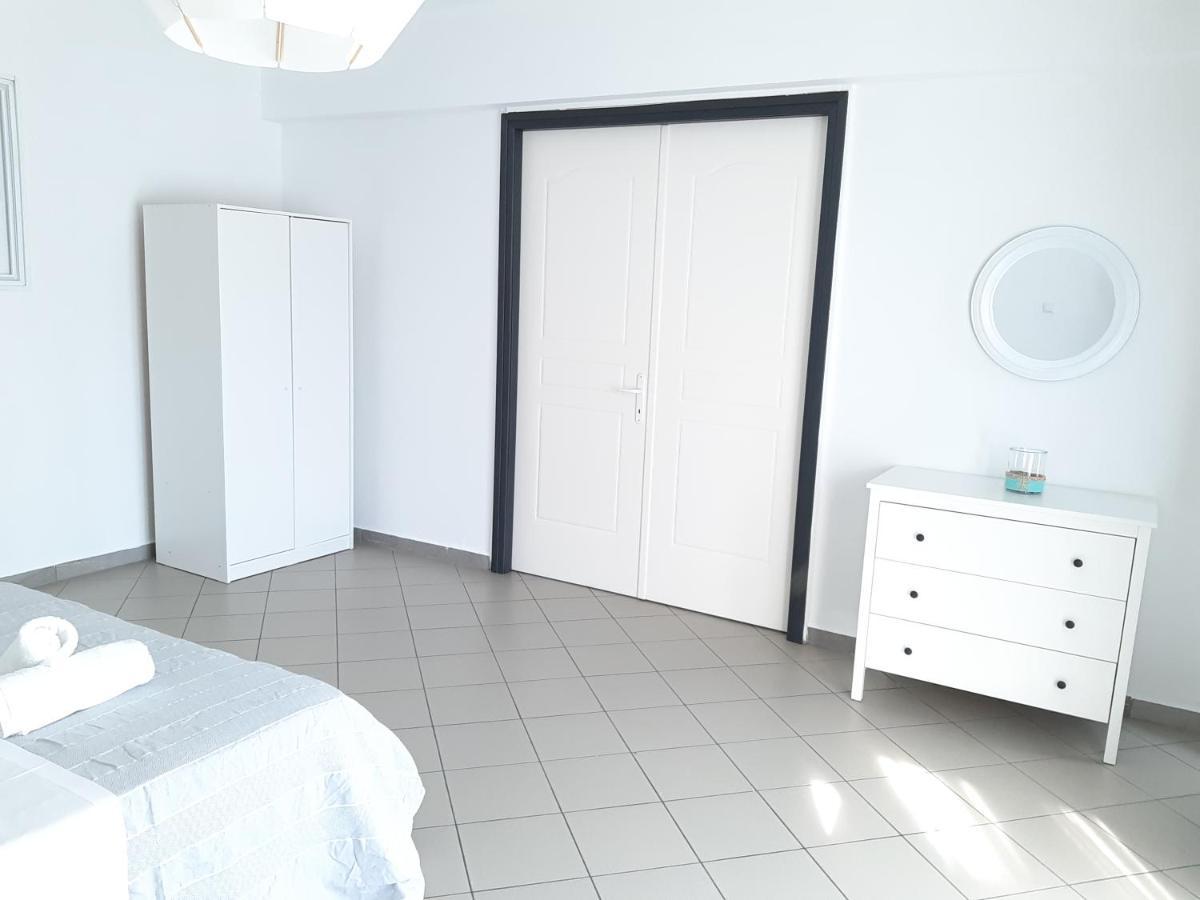 Babis Prinos Apartment Exteriör bild